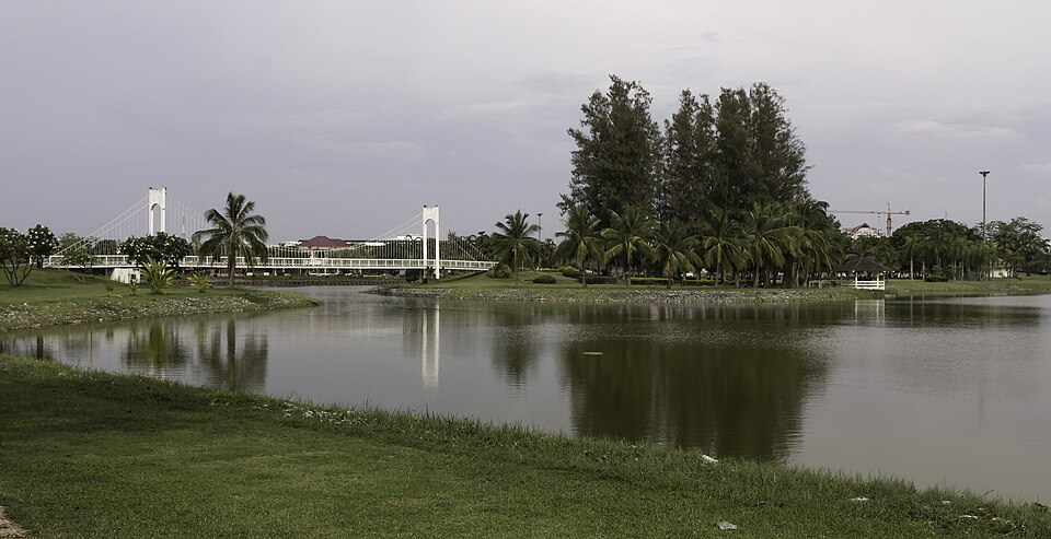 สวนสาธารณะหนองประจักษ์ศิลปาคม